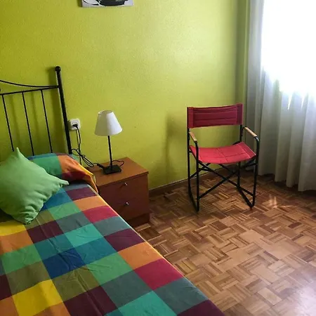Puerta Del Sol Apartment *